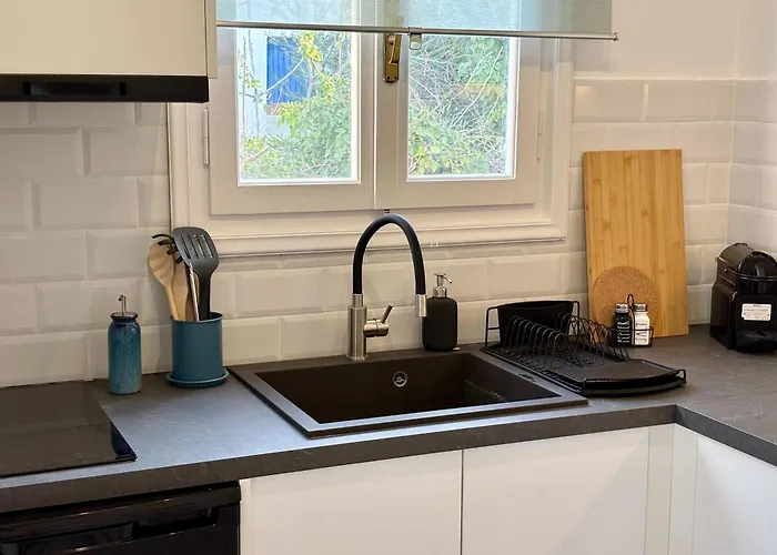 Origins Ii Calm Near & Taverns 皮索·里瓦蒂